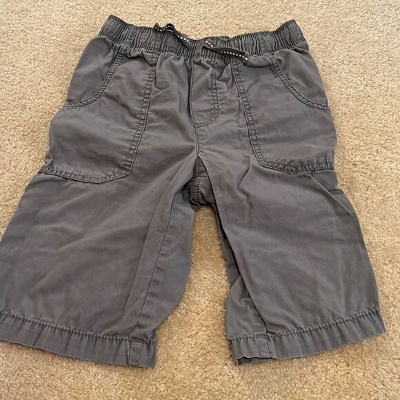 OLD NAVY SIZE LARGE SHORTS - Picture 1 of 11